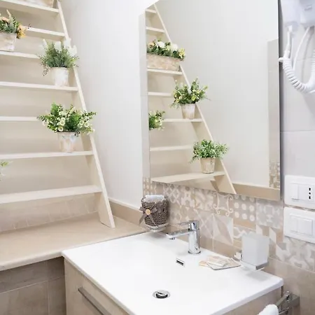 Infinity 招待所 3*